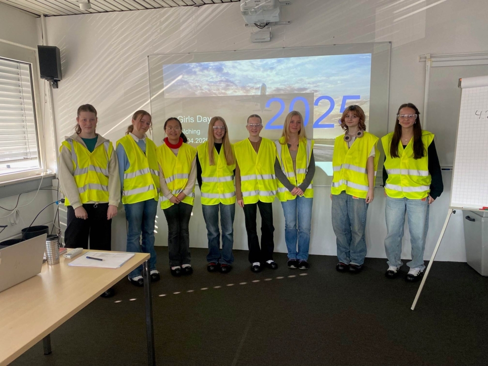Ein Gruppenfoto der Girls' Day Teilnehmerinnen